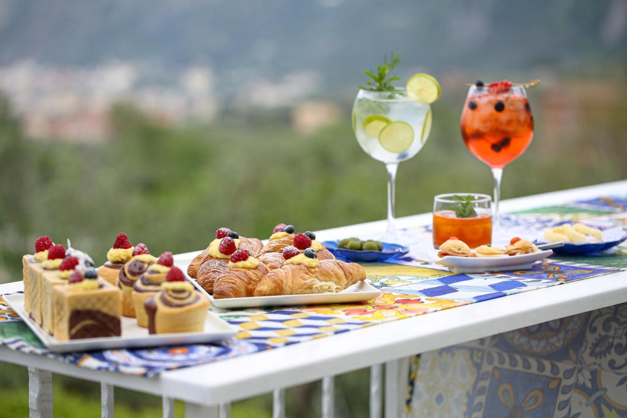 Hotel Royal Hills Piano di Sorrento Exterior foto
